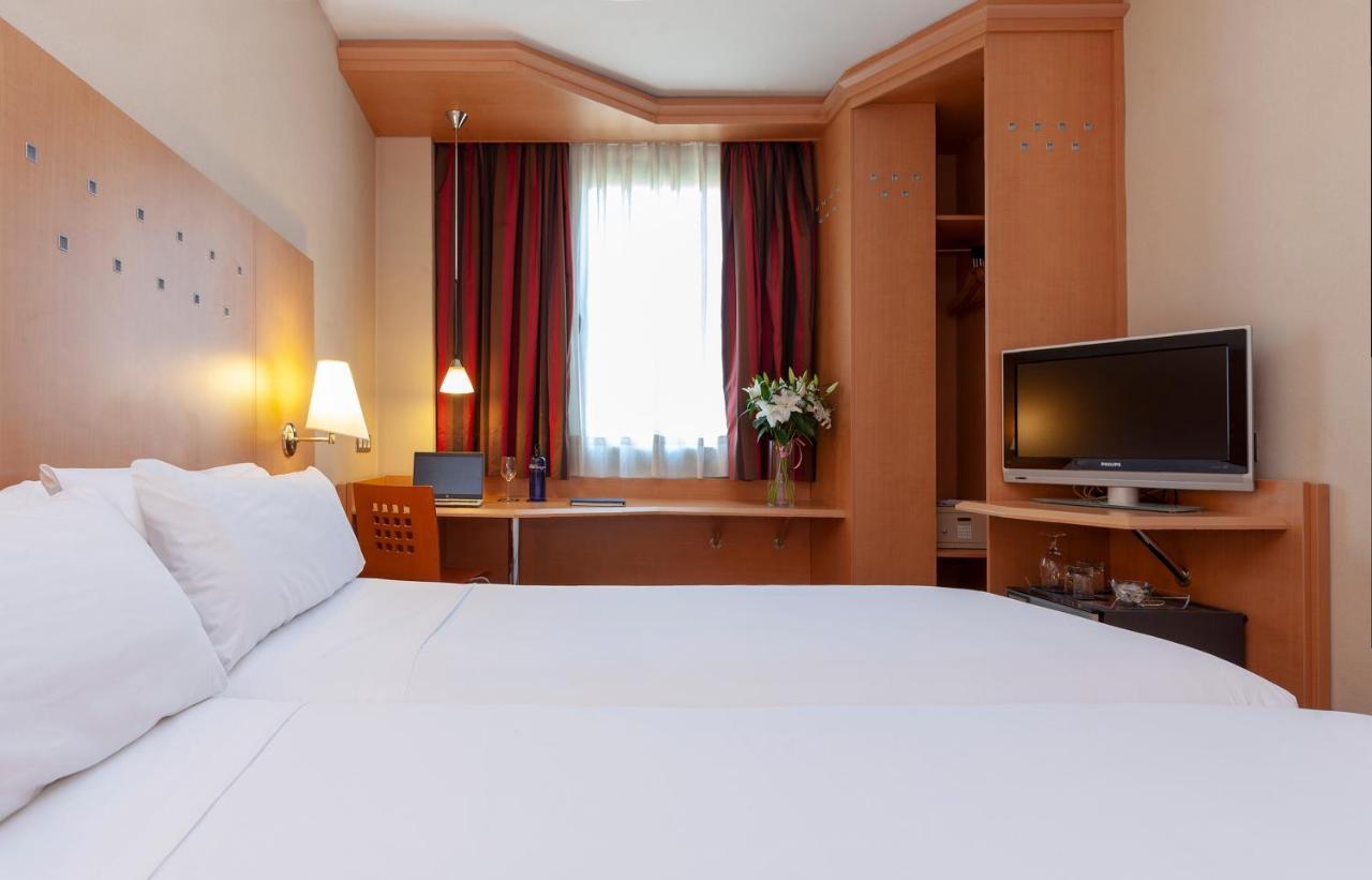 Hotel Sb Express Madrid Norte San Sebastián de los Reyes Eksteriør bilde